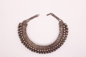 Gilded Echoes: Triple-Tier Collar - View 10