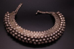 Gilded Echoes: Triple-Tier Collar - View 6